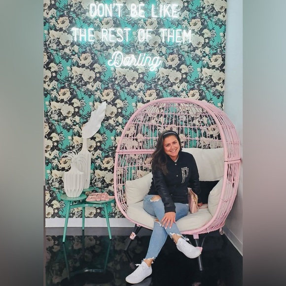 🚨 Welcome to BellaNoirFrost 🚨 - Picture 13 of 14